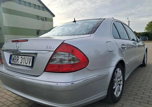 Mercedes-Benz Klasa E cena 34900 przebieg: 271000, rok produkcji 2007 z Białobrzegi małe 379